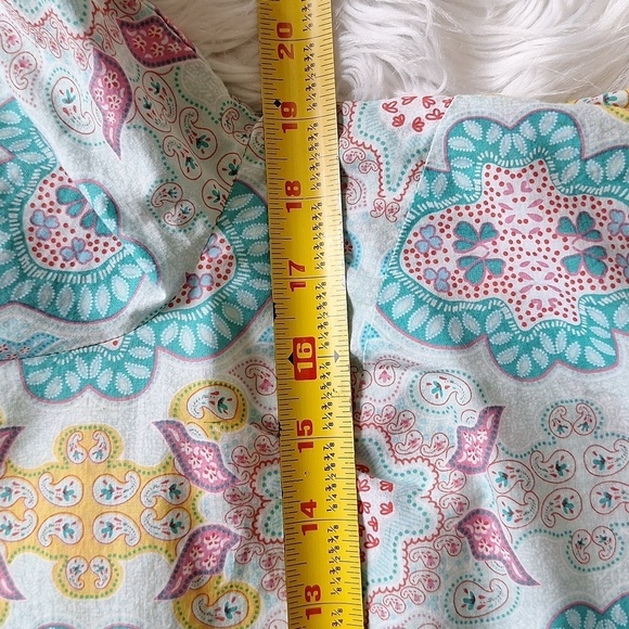 Talbots Moroccan Medallion Split Neck Tunic - Picture 12 of 14